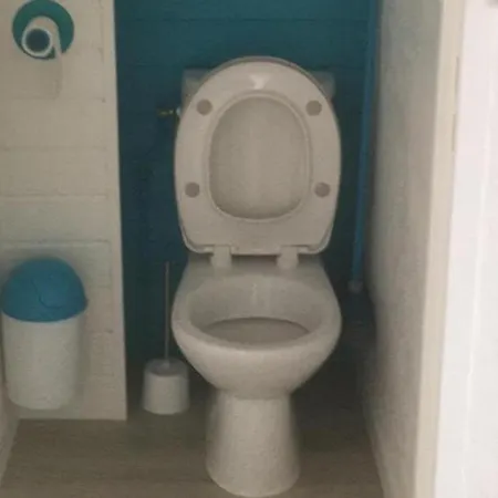 Dom wakacyjny House Sleeps 10 With Free Parking *