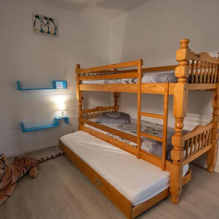 House Sleeps 10 With Free Parking Dom wakacyjny Bourboule