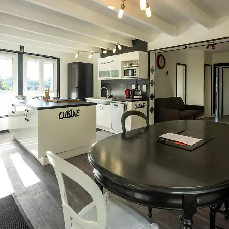 House Sleeps 10 With Free Parking Bourboule