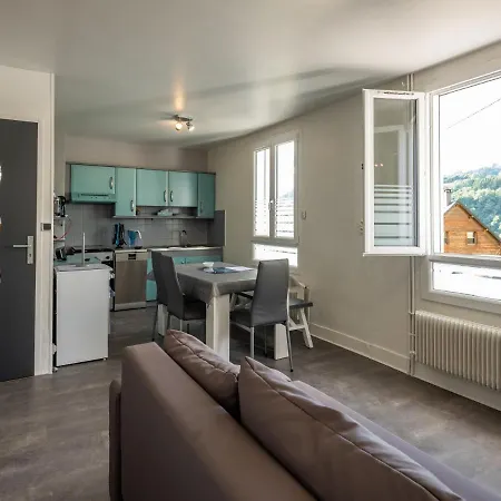 House Sleeps 10 With Free Parking Dom wakacyjny Bourboule